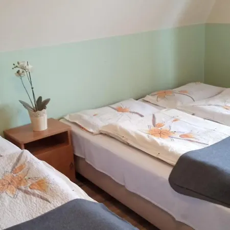 Oda ve Kahvaltı U Kominka 3*