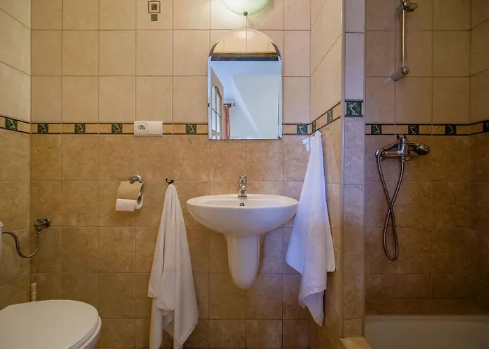 Nocleg ze śniadaniem U Kominka 3*