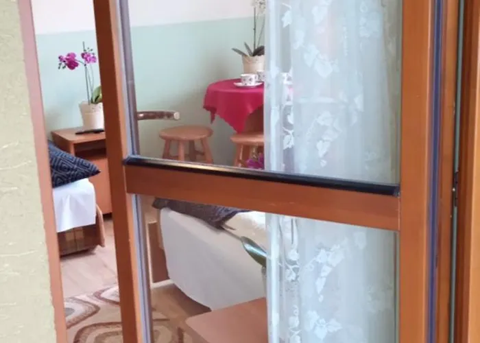 Nocleg ze śniadaniem U Kominka 3*